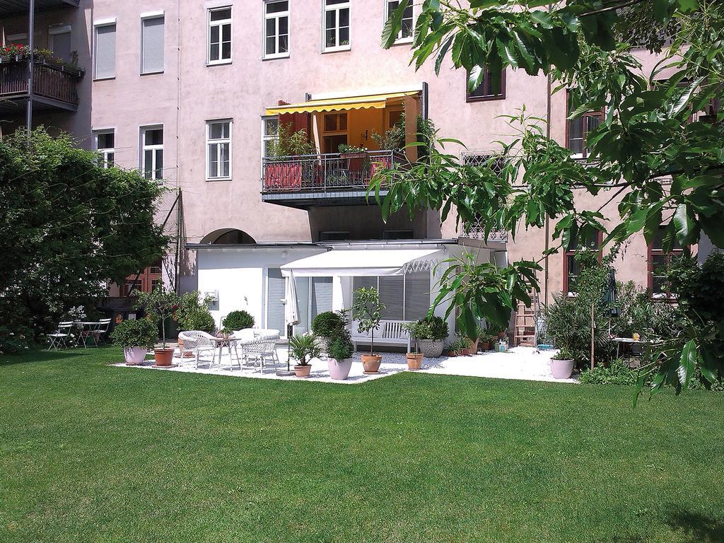 Garten Apartment Grunentorgasse Wina Bagian luar foto